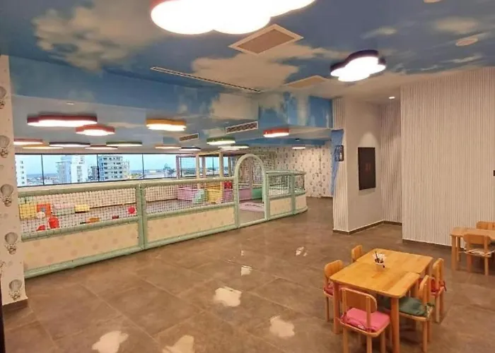 Grand Sapphire 2 Bedroom شقة *